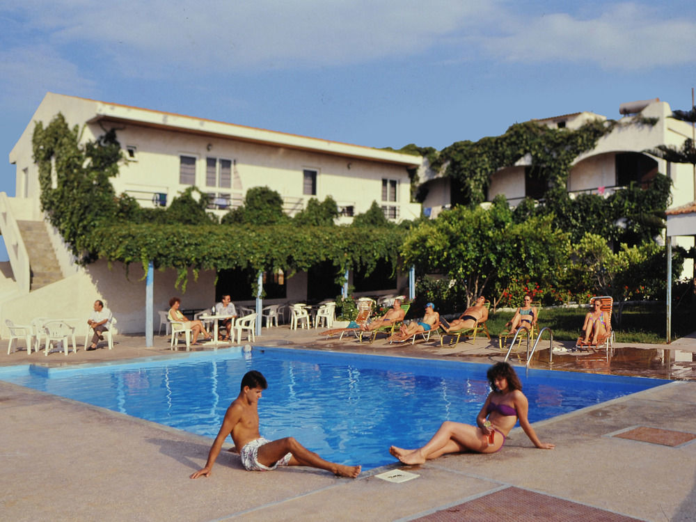 Greta Beach Anissaras Esterno foto